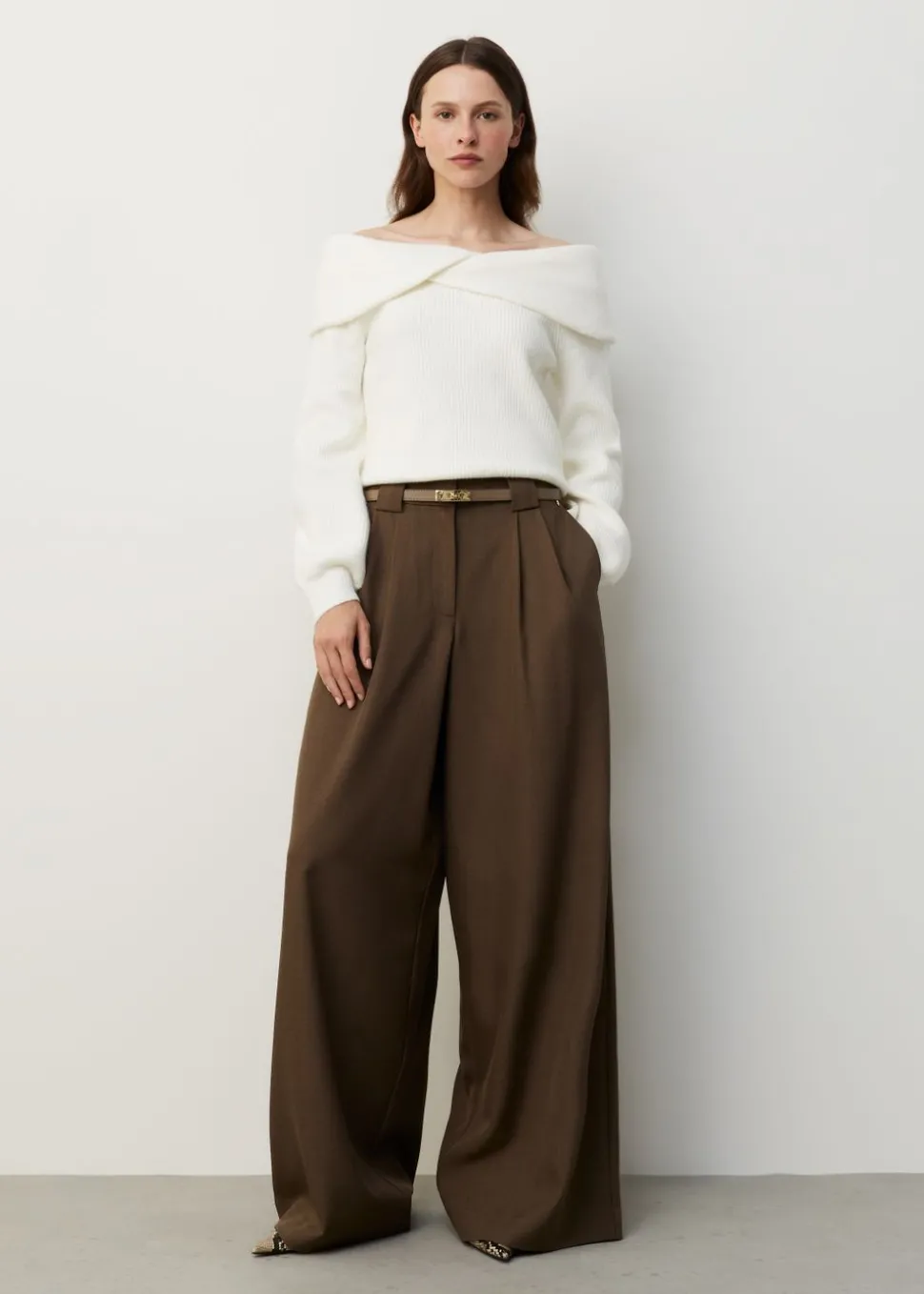 Gebreide off-shoulder trui