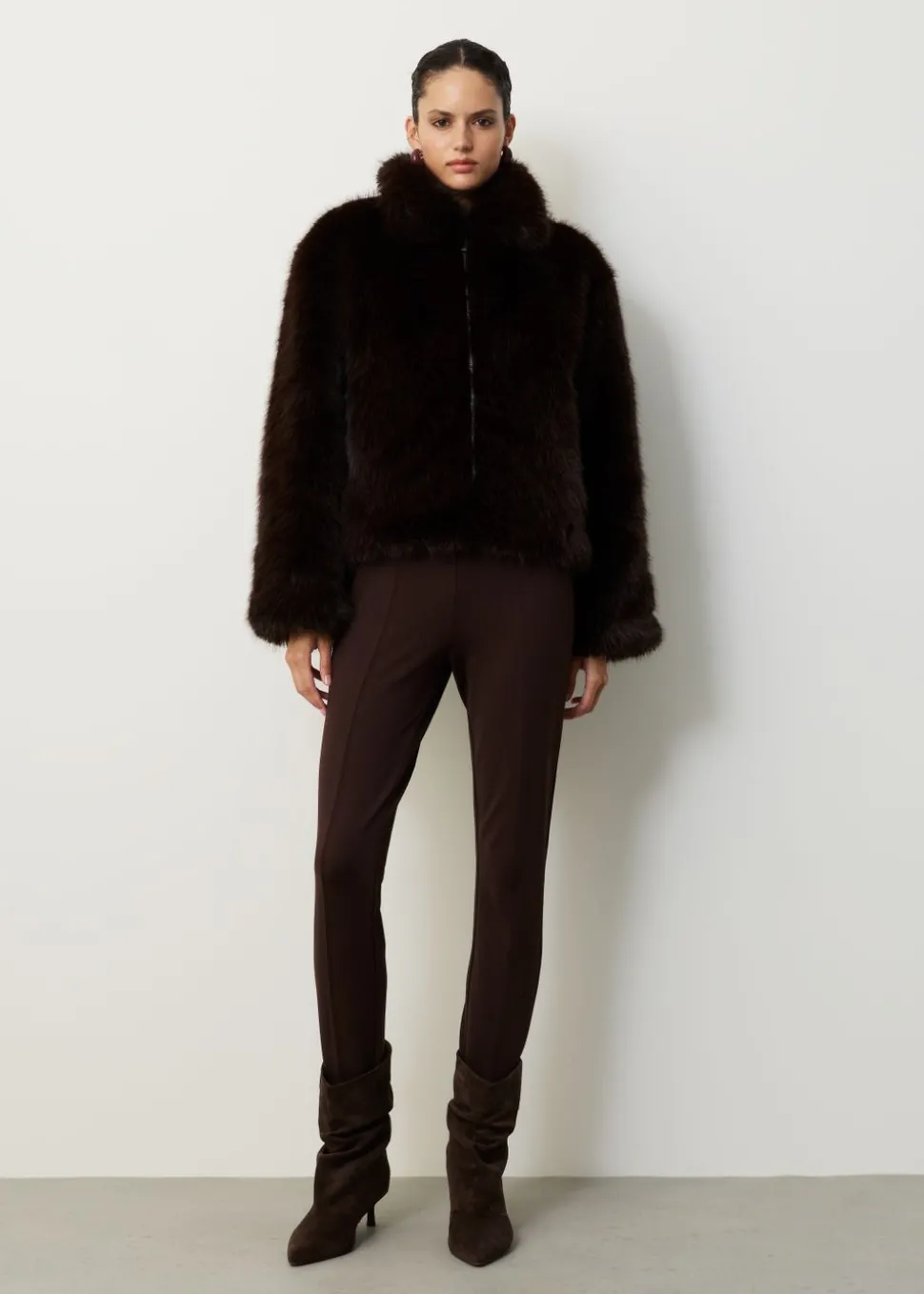 Korte faux fur jas