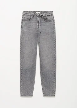 LUCY - High rise carrot jeans