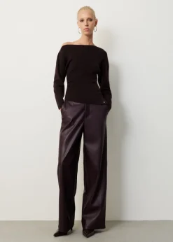 One shoulder trui