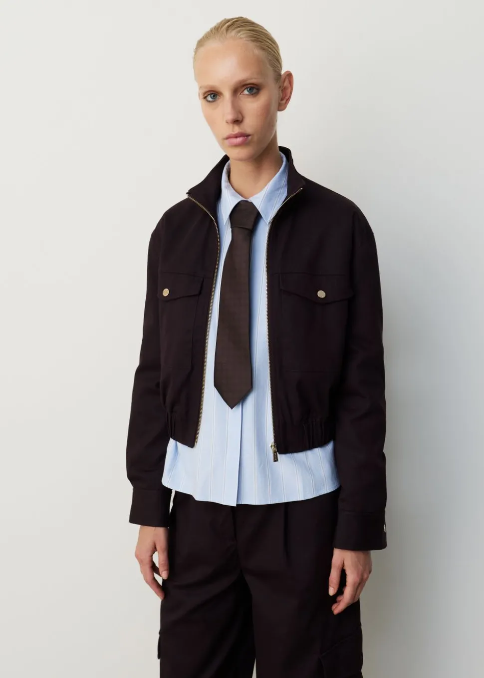 Padded cargo bomber