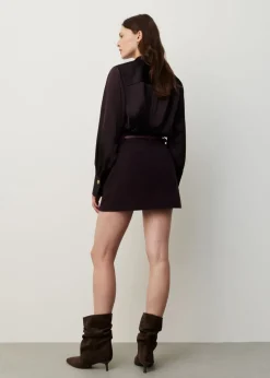 Satijnen blouse met sierknopen