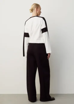 Sporty longsleeve t-shirt
