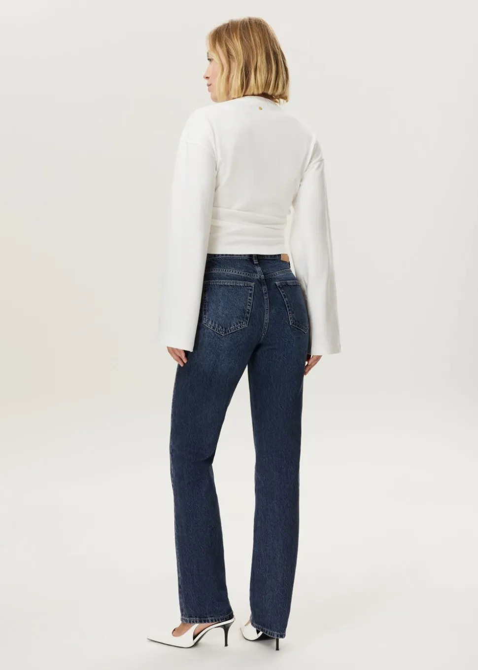 Wide longsleeve gathered t-shirt